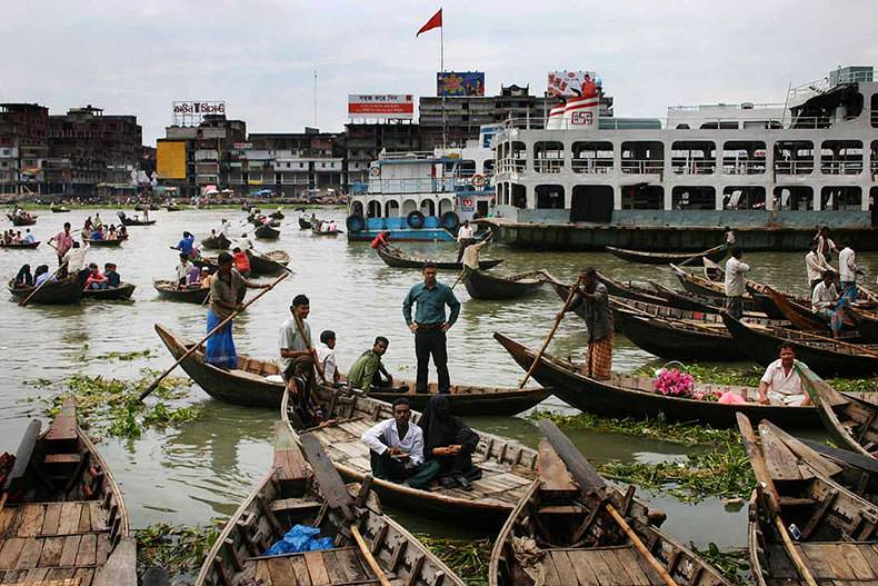 بازی‌های رایانه‌ای در داکا، پایتخت بنگلادش به روایت تصویر