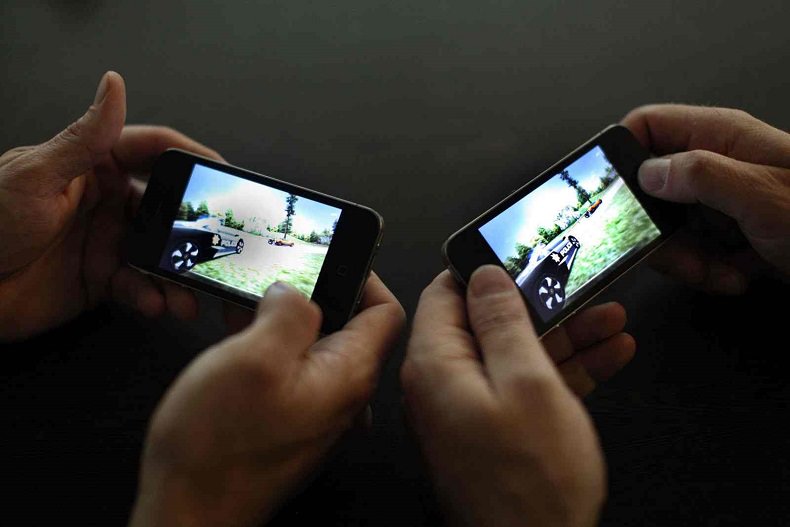 مدیر اپیک گیمز: سخت‌افزار گوشی‌های هوشمند به زودی به سطح کنسول‌ها خواهد رسید