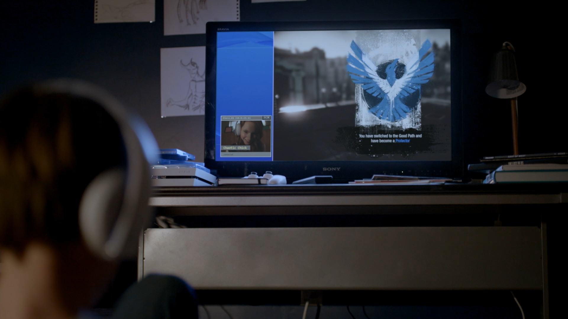 قابلیت چت ویدیویی هنگام بازی، نشان داده شده در سریال Powers