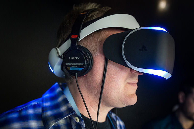 آیا واقعیت مجازی آینده صنعت بازی های ویدئویی است؟