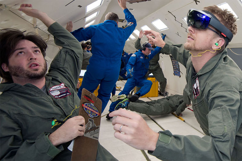 ناسا از هدست هولولنز در ایستگاه فضایی بین المللی استفاده می‌کند