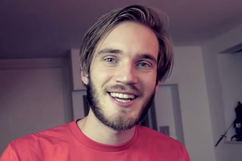 Видеоблогер. Блогер Феликс PEWDIEPIE Чельберг. PEWDIEPIE 2014. Петрыкин Максим. Феликс Чельберг 2017.