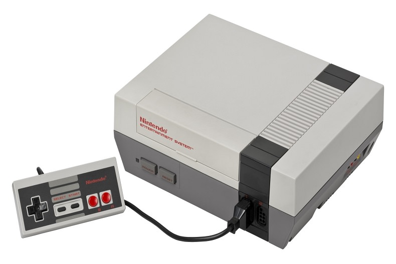 تیم پلی‌استیشن سونی سالگرد ۳۰ سالگی کنسول NES نینتندو را تبریک گفت