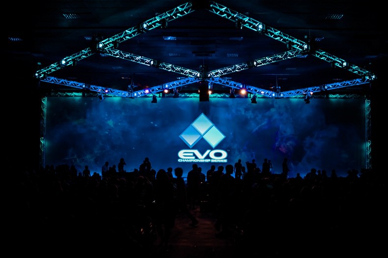 امکان استفاده از Dualshock 4 در مسابقات EVO 2016