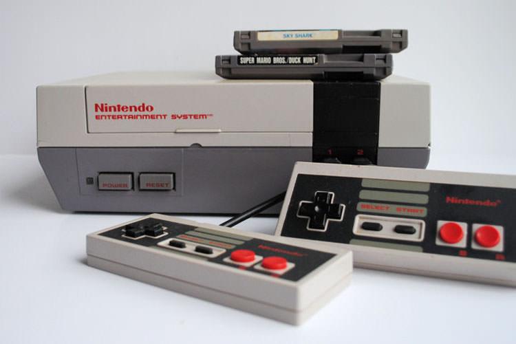 Nintendo old. Приставка Nintendo Entertainment System. Нинтендо Олд. NES 1983. Nintendo Entertainment System (NES).