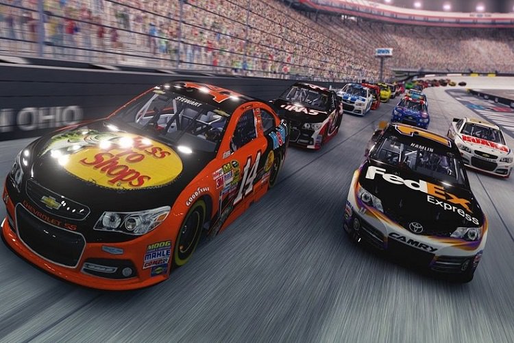 تماشا کنید: بخش هایی از گیم پلی بازی NASCAR Heat Evolution