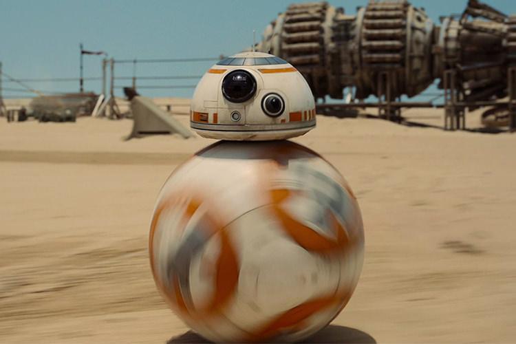 تصویر جدید فیلم Star Wars: The Last Jedi نسخه شیطانی دروید BB-8 را نشان می دهد