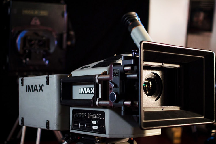 فیلمبرداری صحنه‌هایی از فیلم Wonder Woman 2 با دوربین های IMAX