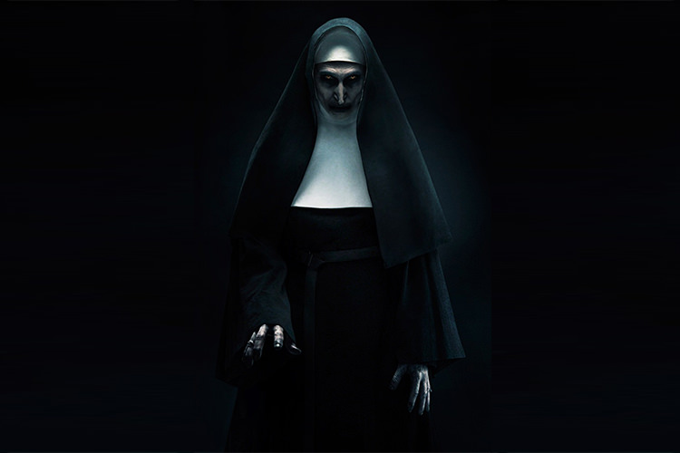 The nun. Бонни Ааронс Заклятие 2. Светящаяся картина Valak.