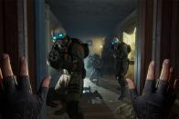 ویدیو گیم پلی بازی Half-Life: Alyx سیستم تیراندازی در یک بازی واقعیت مجازی را به تصویر می‌کشد