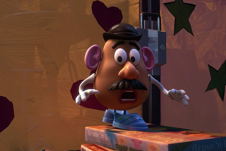 از صدای دان ریکلس برای آقای سیب زمینی در انیمیشن Toy Story 4 استفاده شده است