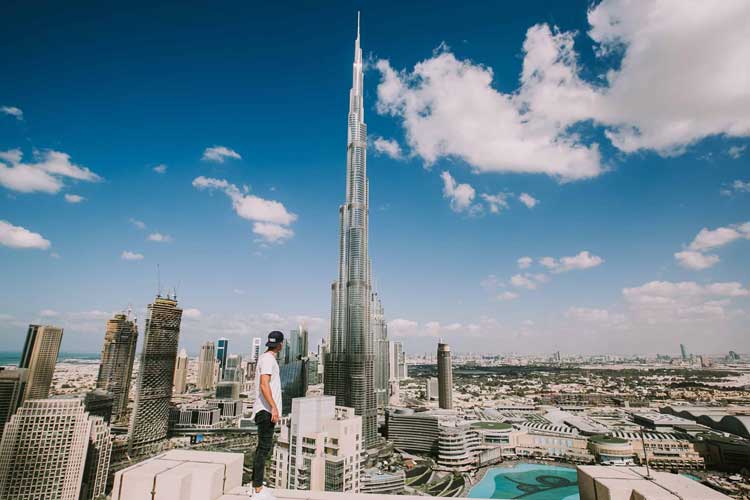 گشت و گذار یک روزه در دبی: از بلندای برج خلیفه تا قلب تپه‌های شنی