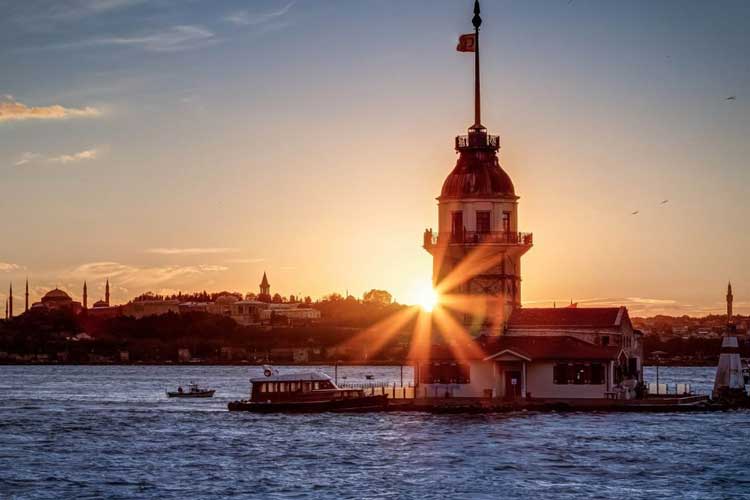 زیباترین منظره غروب خورشید را در کدام نقطه استانبول مشاهده کنیم؟