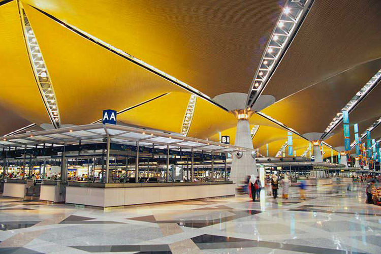 فرودگاه بین‌ المللی کوالالامپو