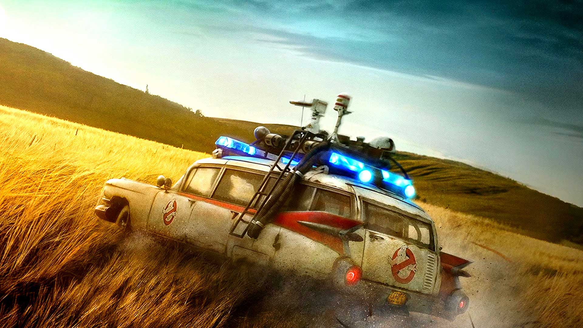 ماشین معروف شکارچیان روح در فیلم Ghostbusters: Afterlife سونی و کلمبپیا پیکچرز، یکی از بهترین فیلم های ۲۰۲۱ میان گندم زار