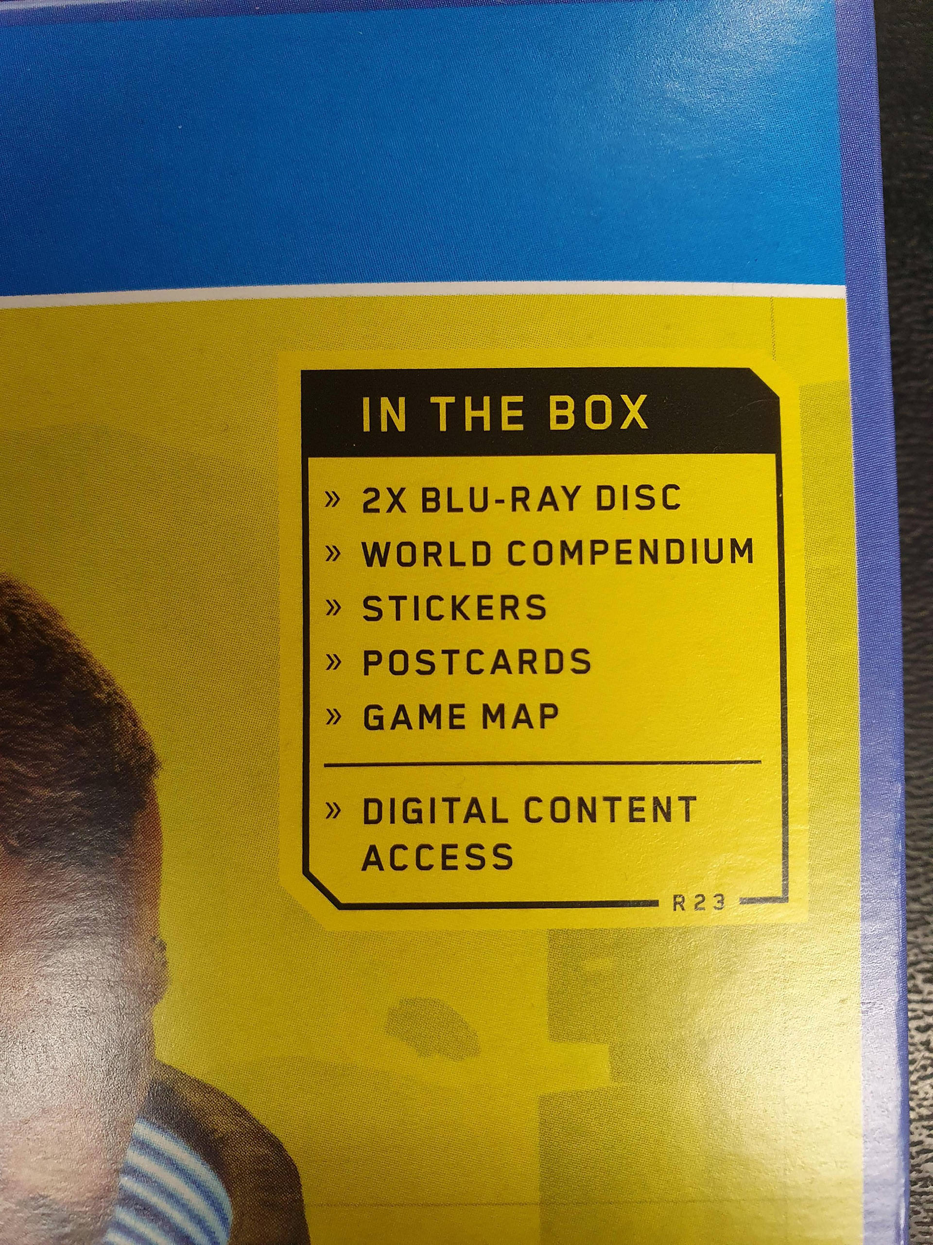 بخش جلوی کاور بازی Cyberpunk 2077 و اشاره به دو دیسک بودن آن