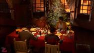 اعضای خانواده سر میز شام در بازی Marvel