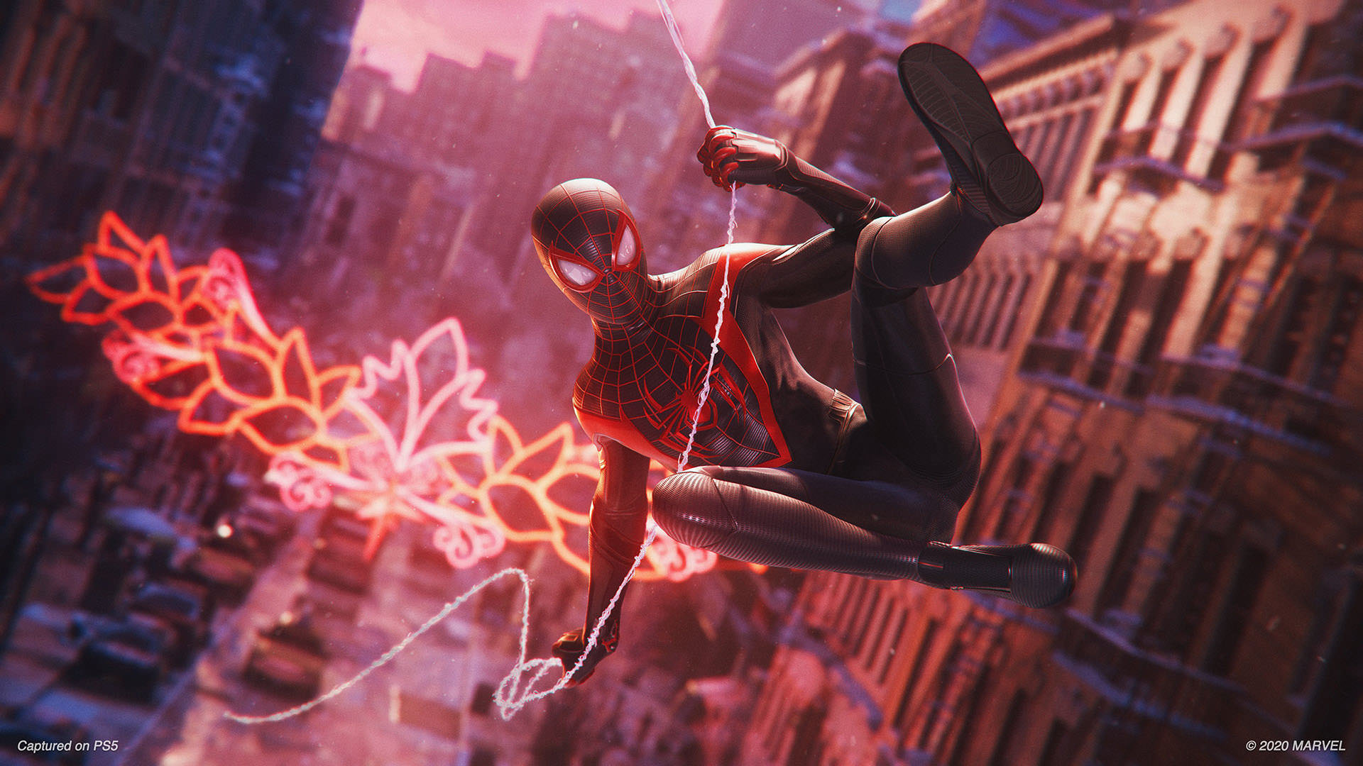 شناور شدن اسپایدرمن در میان ساختمان‌های بازی Spider-Man Miles Morales