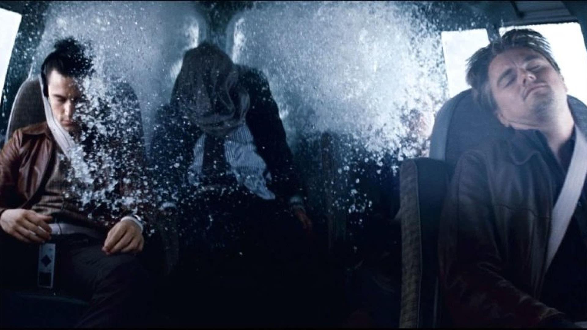 لئوناردو دی‌کاپریو در صحنه‌ای از فیلم Inception