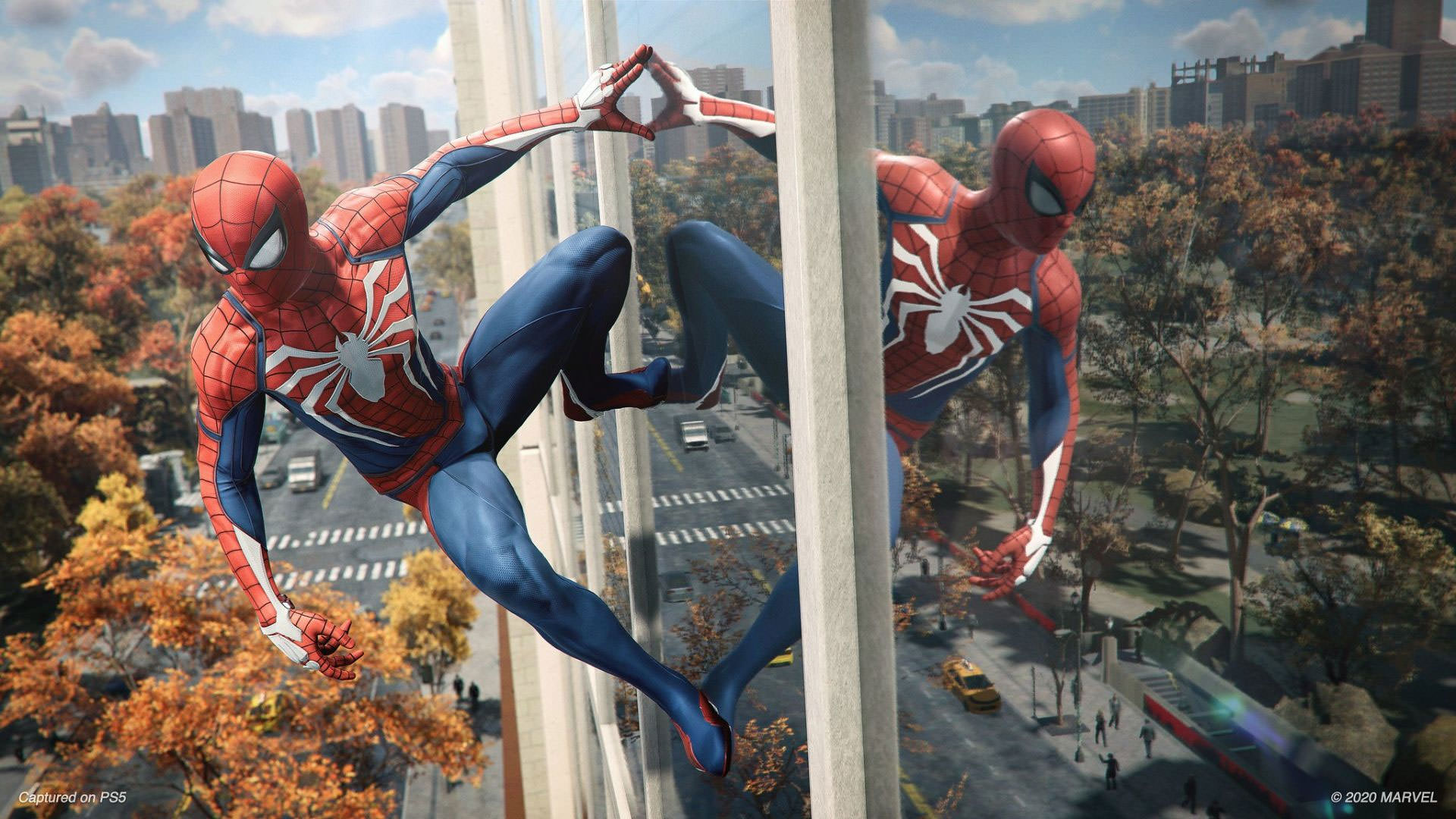 مردعنکبوتی روی شیشه در Marvel's Spider-Man Remastered