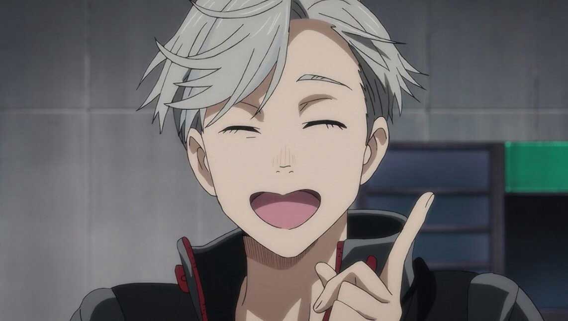 پسر با دهان شکل قلب و موهای نقره ای مشغول خندیدن در انیمه Yuri on Ice