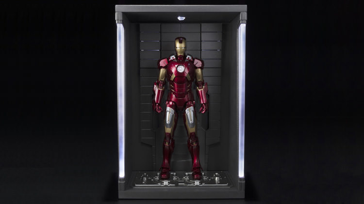 Iron Man Mark VII and Hall of Armor