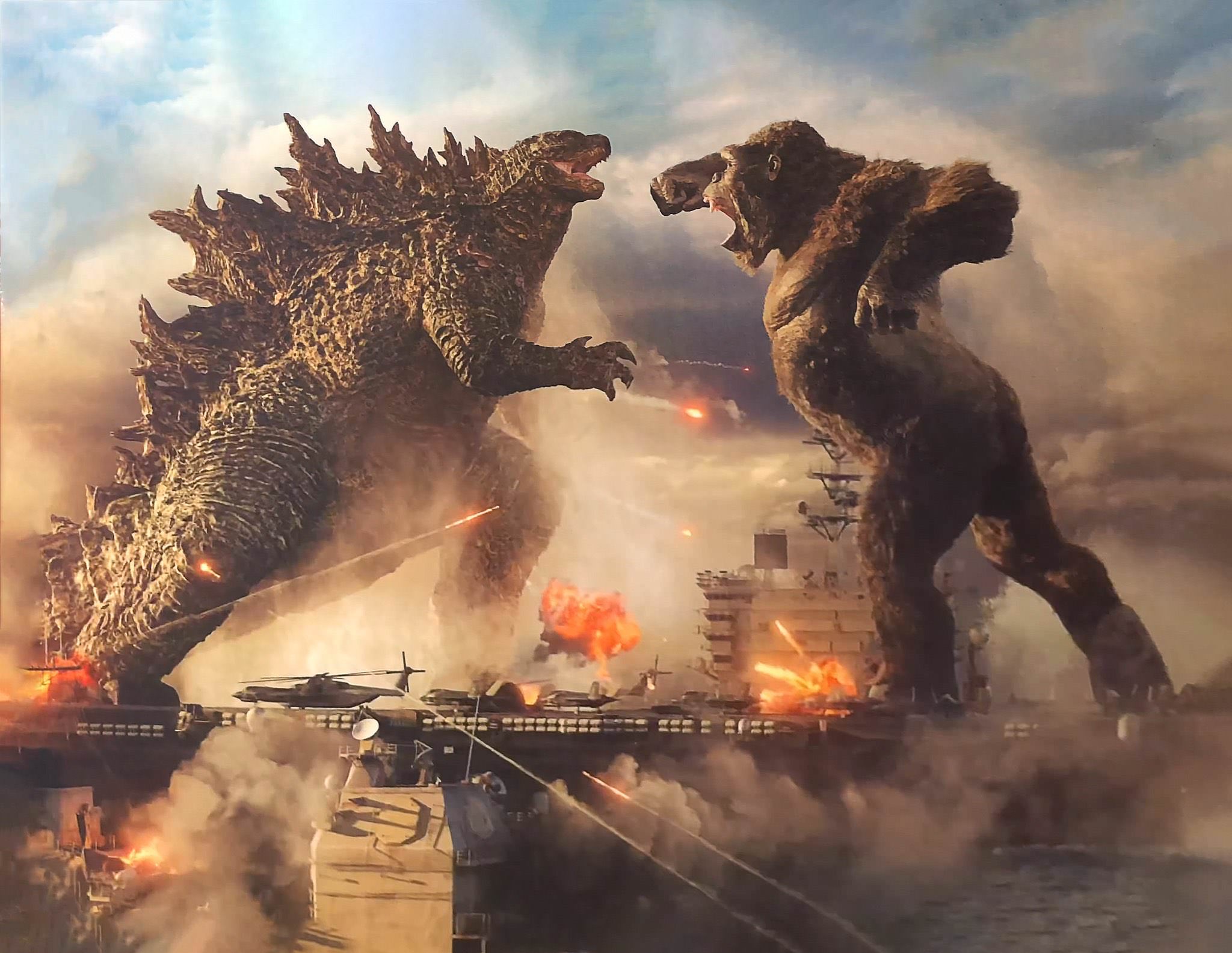 مبارزه گودزیلا با کینگ کونگ روی ناو هواپیمابر در فیلم Godzilla vs Kong