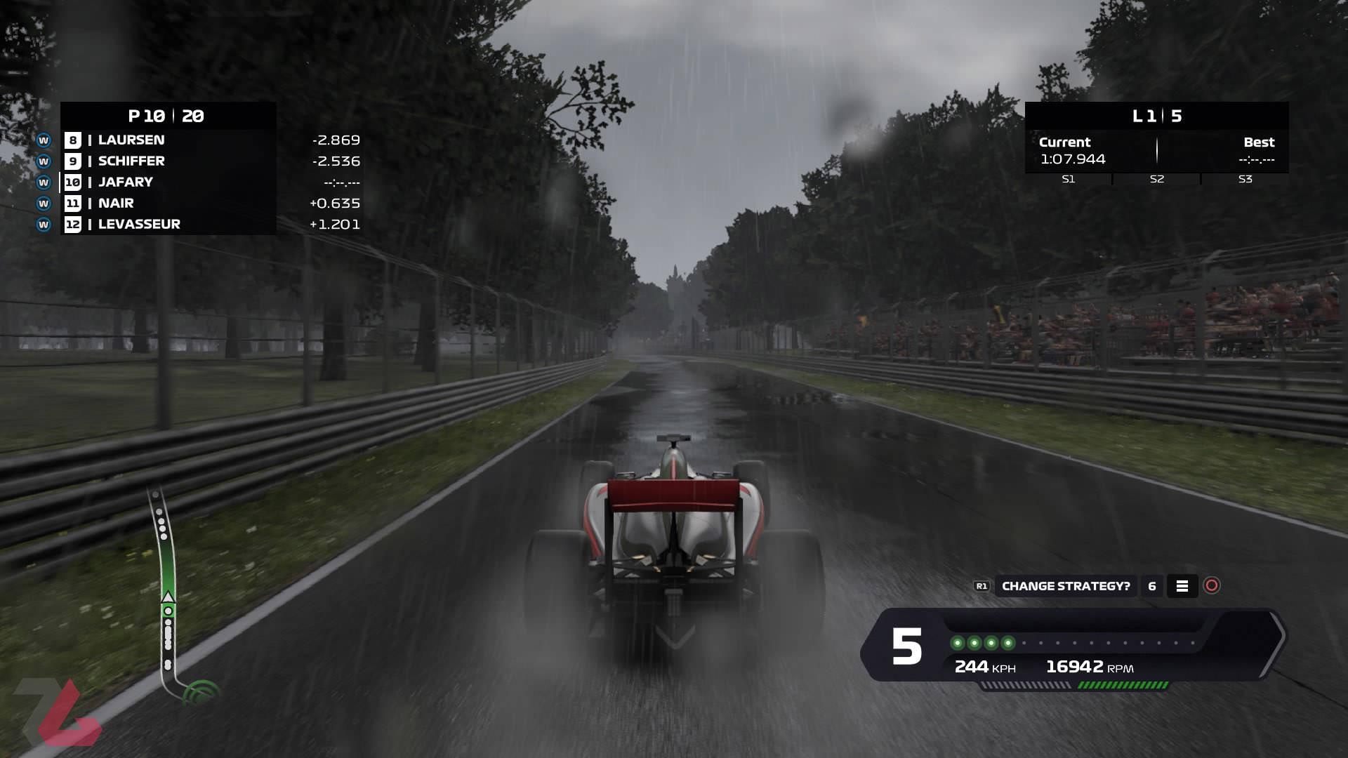 رانندگی در پیست بارانی در بازی F1 2020