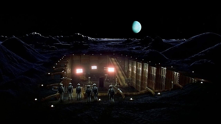 فضا در فیلم ۲۰۰۱ ادیسه فضایی استنلی کوبریک