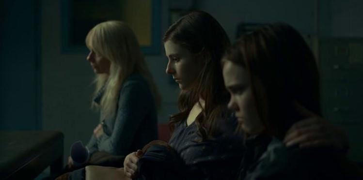 امی رایان، توماسین مکنزی و اونا لارنس در نمایی از فیلم دختران گمشده 