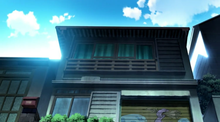 یک خانه ژاپنی زیر آسمان آبی در انیمه آنوهانا