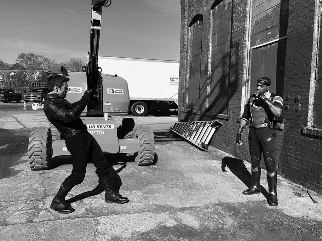 سباستین استن و آنتونی مکی در پشت صحنه از سرگیری تولید سریال The Falcon and the Winter Soldier