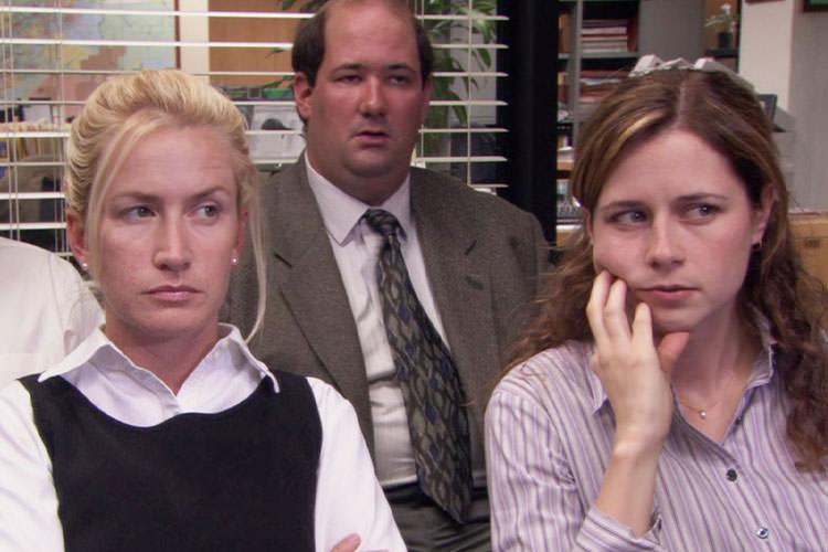 شخصیت‌های پم، آنجلا و کوین در سریال The Office