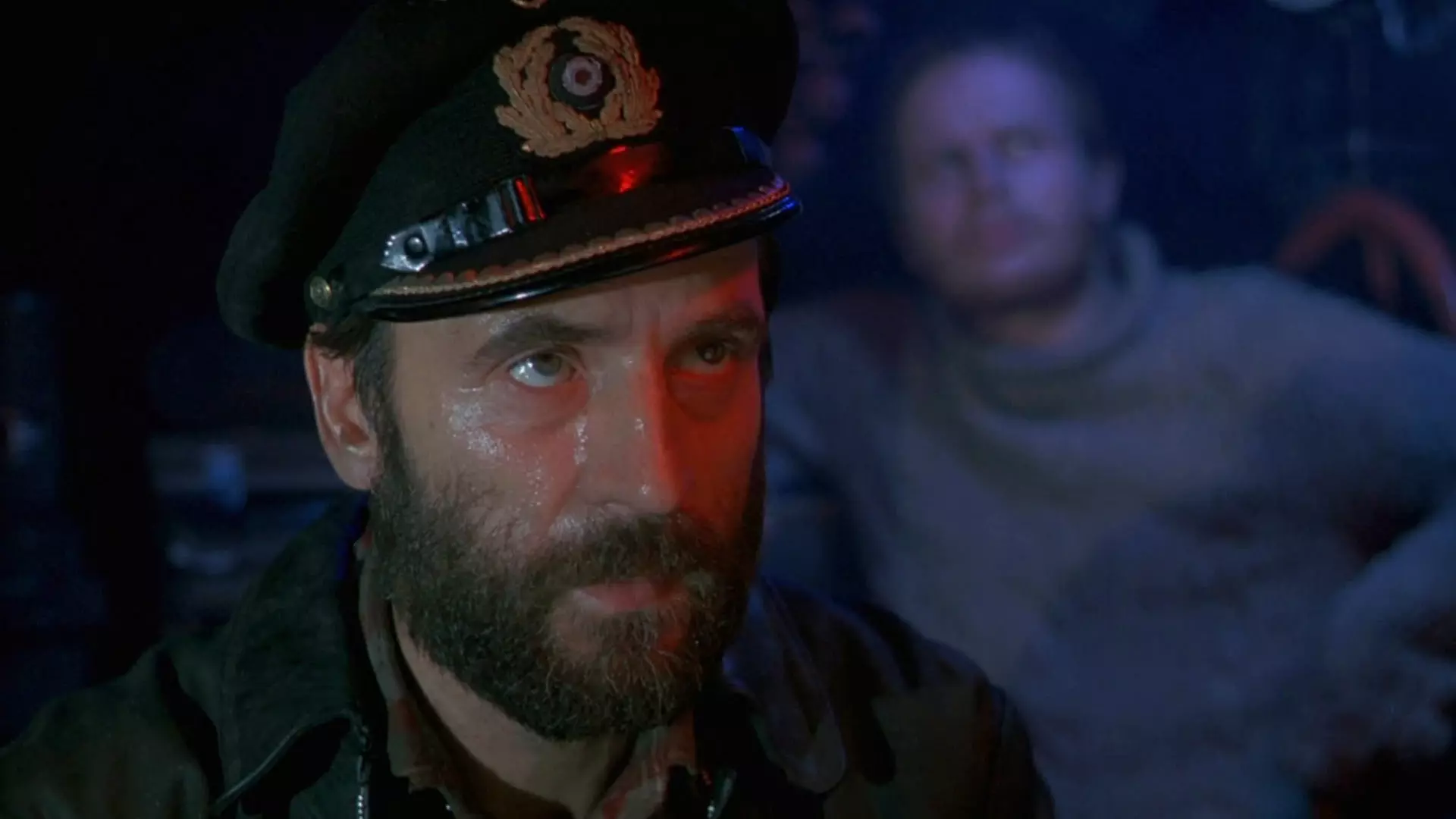 یورگن پرشنو با کلاه کاپیتانی در فیلم Das Boot
