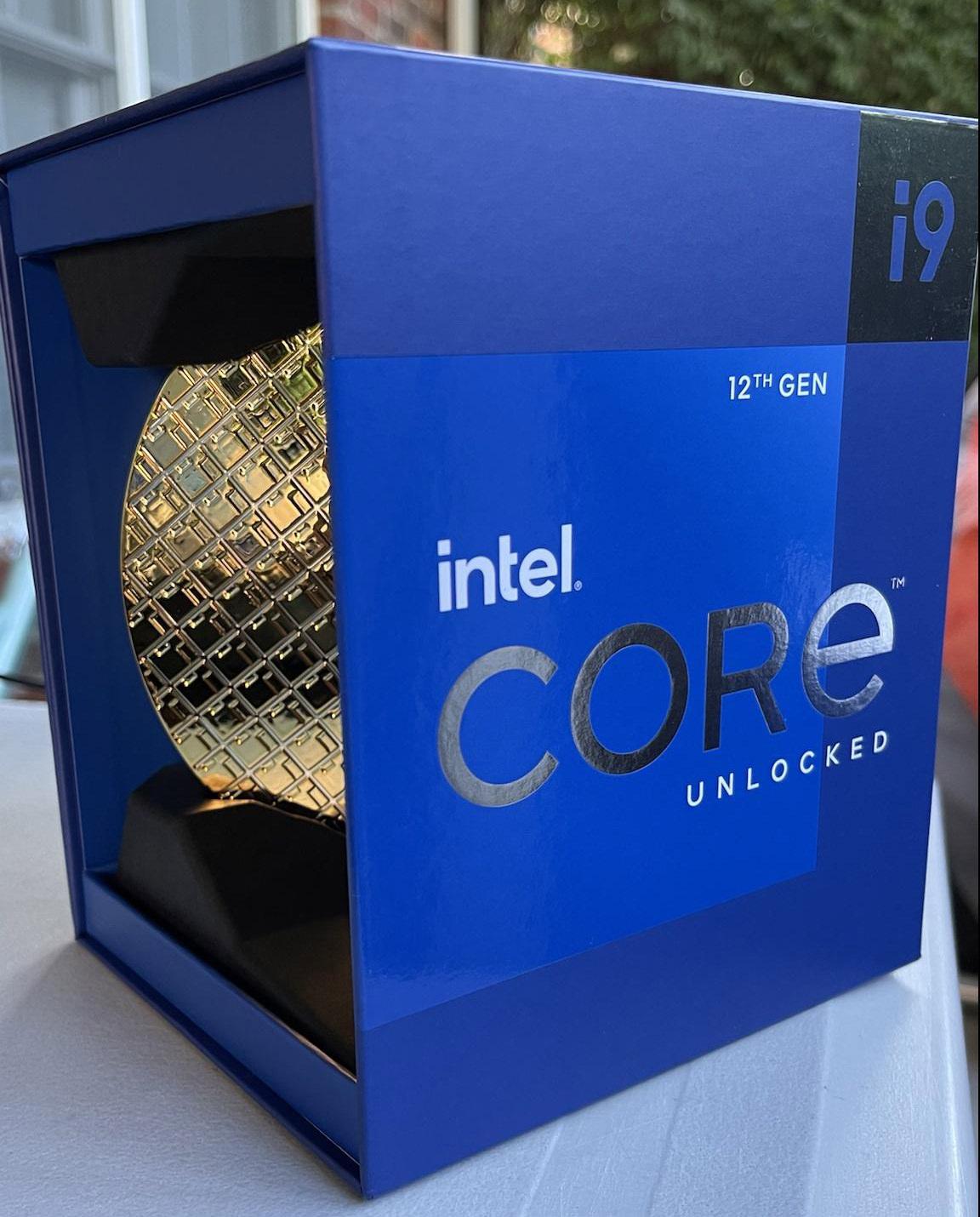 بسته‌بندی پردازنده Intel Core i9-12900K