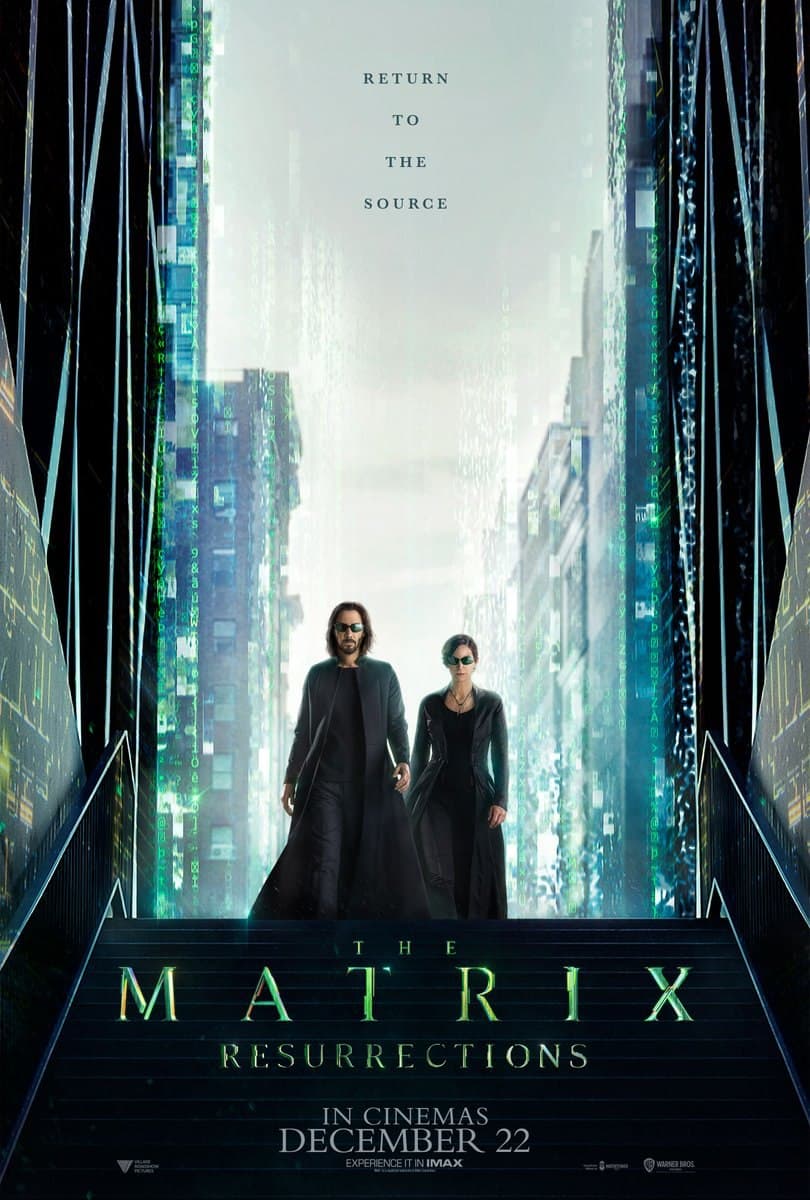 کیانو ریوز در نقش نئو و کری ان مس در نقش ترینیتی در پوستر بین المللی فیلم The Matrix Resurrections