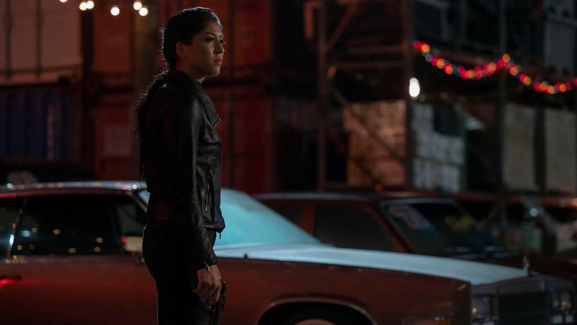 آلاکوآ کاکس در نقش مایا لوپز در قسمت پنجم سریال Hawkeye به ملاقات رونین رفته است