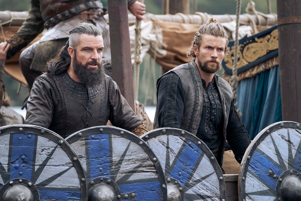 وایکینگ ها در حال سفر به انگلیس در سریال Vikings: Valhalla