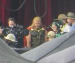 حضور ملیسا مک کارتی، مت دیمون، لوک همسورث، تایکا وایتیتی و سم نیل در پشت صحنه فیلم Thor: Love and Thunder
