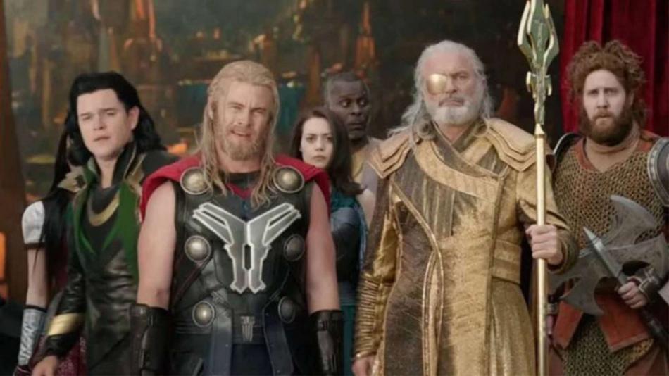 ثور، لوکی و اودین تقلبی در فیلم Thor: Ragnarok 