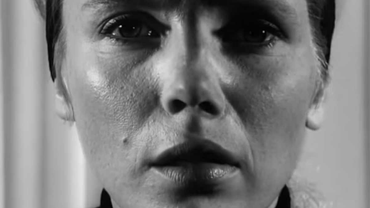 فیلم Persona اینگمار برگمان و تصویر سیاه و سفید چهره بازیگر زن