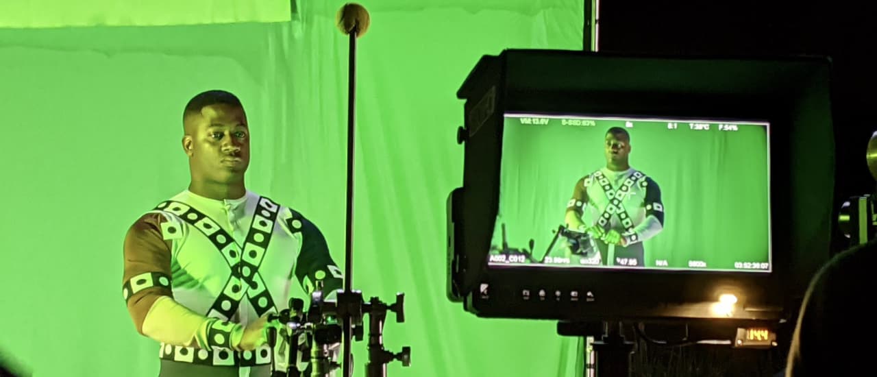 وین تی کار در نقش گرین لنترن با لباس موشن کپچر در پشت صحنه نسخه زک اسنایدر فیلم Justice League