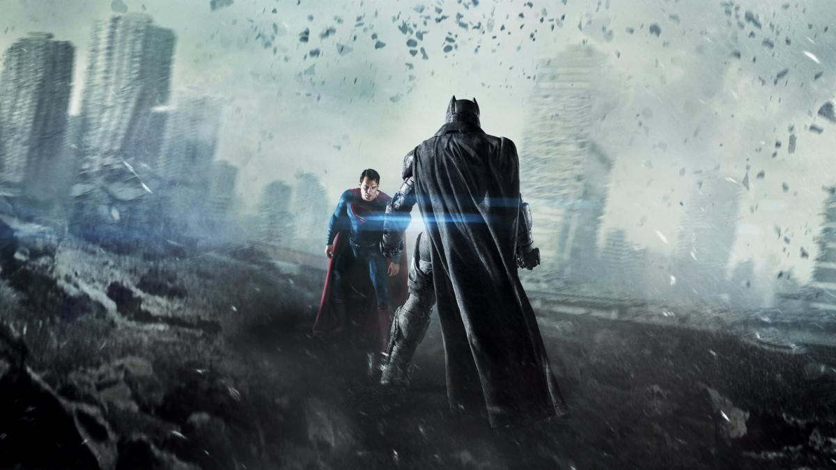 مبارزه بتمن با سوپرمن در فیلم Batman v Superman: Dawn of Justice
