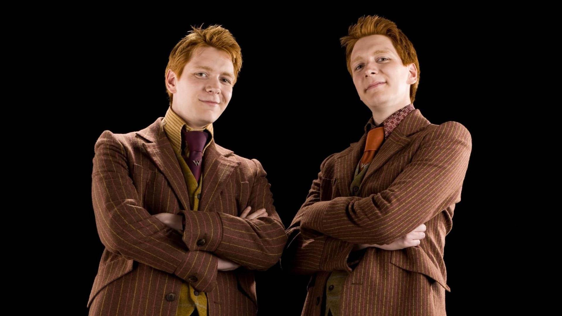 برادران دوقلوی فلپس بازیگران نقش‌های فرد و جورج ویزلی در مجموعه سینمایی Harry Potter