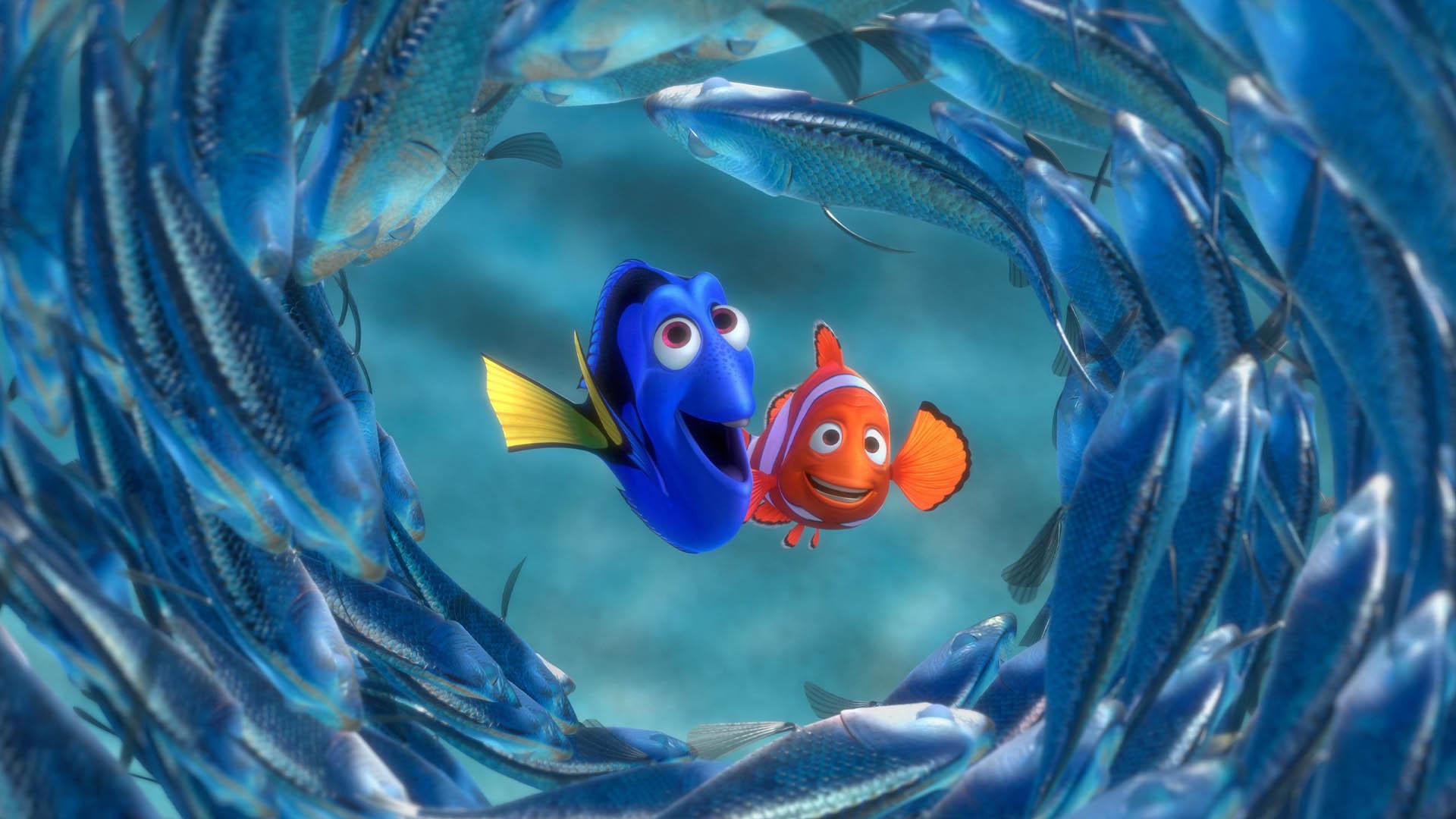 شخصیت‌های نمو و دوری درمیان ماهی‌های دریا در انیمیشن Finding Nemo