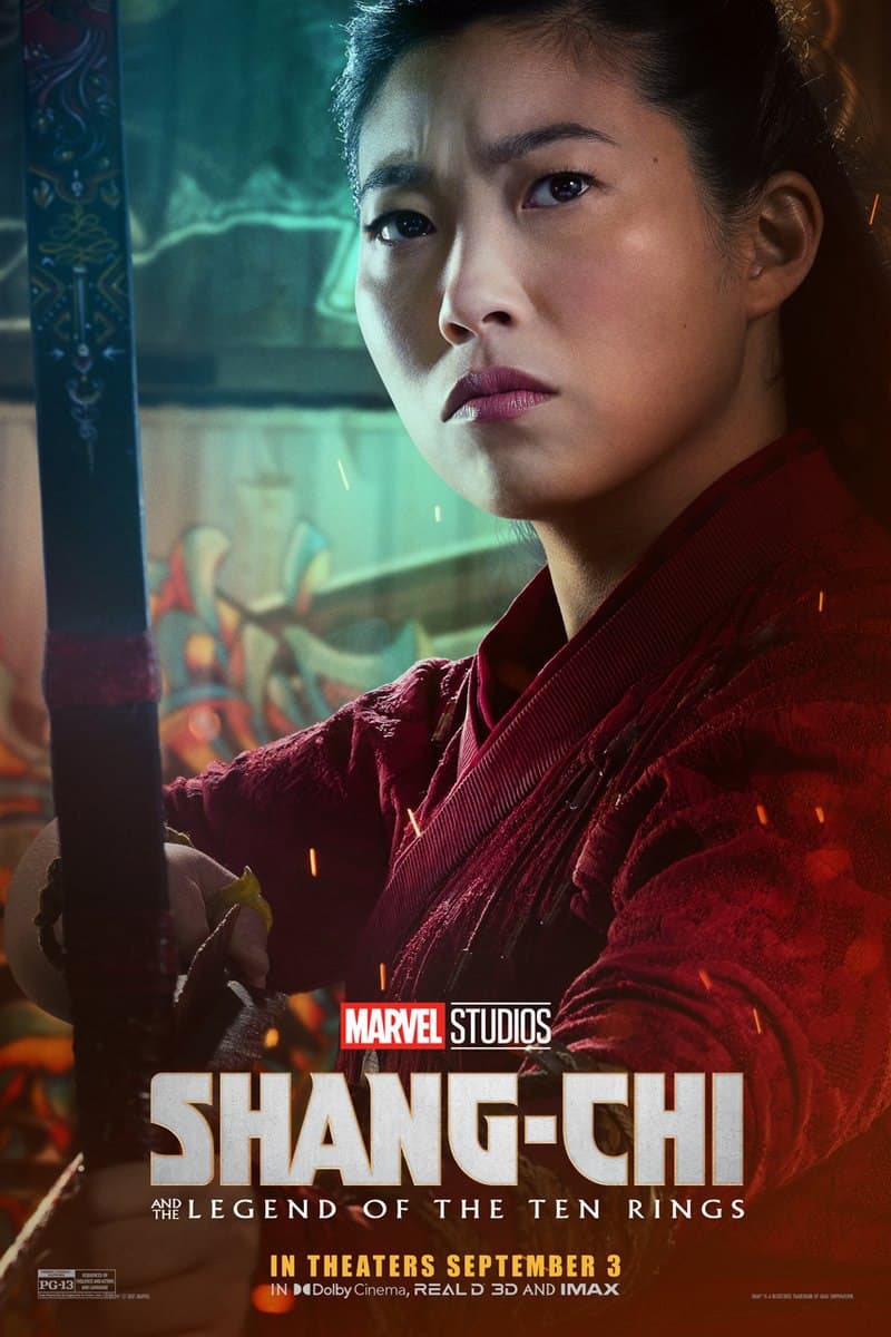 آوکافینا در نقش کتی در پوستر شخصیت فیلم Shang-Chi and The Legend of the Ten Rings