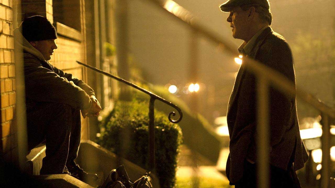 فیلم جنگجو 2011 و پدر جلوی پسر مبارز جلوی خانه