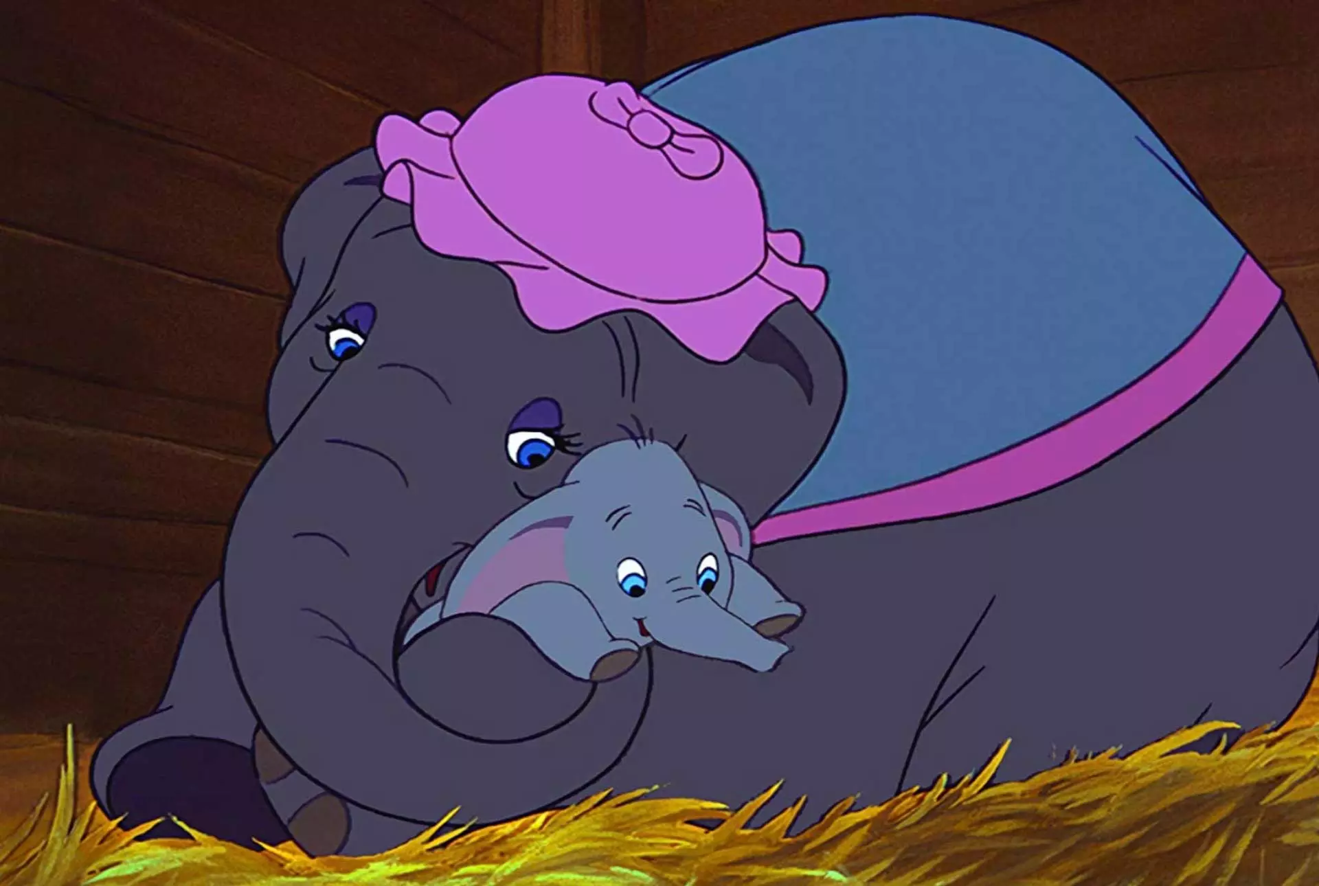 دامبو و مادرش در انیمیشن دامبو محصول والت دیزنی