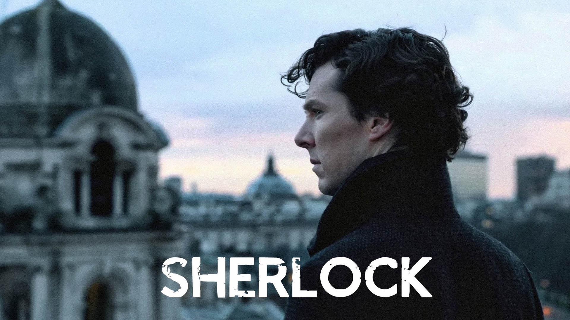 کاور سریال Sherlock با نمای نیم رخ از بندیکت کامبربچ