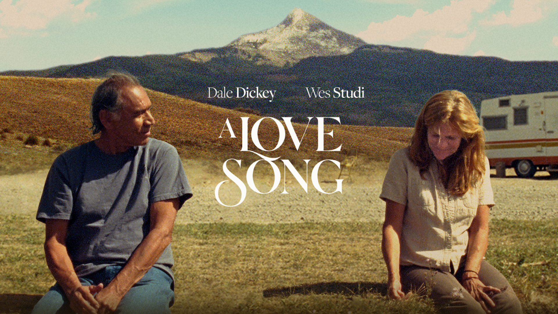 نقد فیلم آهنگ عاشقانه (A Love Song) | دیدار دوستان قدیمی در کوهستان